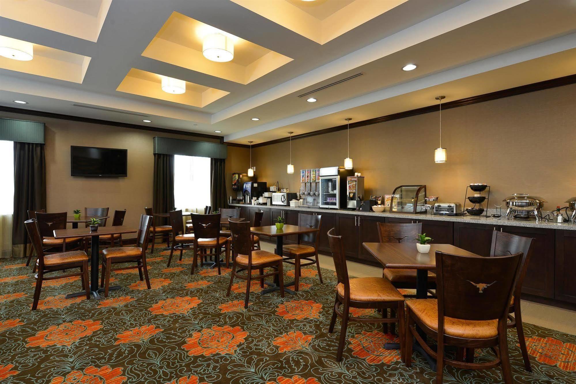 Best Western Plus Longhorn Inn & Suites Luling Kültér fotó